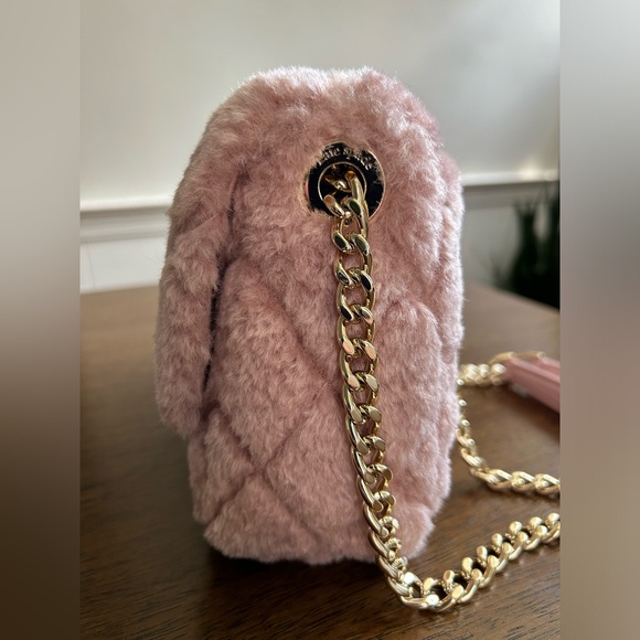 NWOT - KATE SPADE Carry Faux Fur
Small Flap Crossbody - Shoulder Bag - Picture 12 of 15